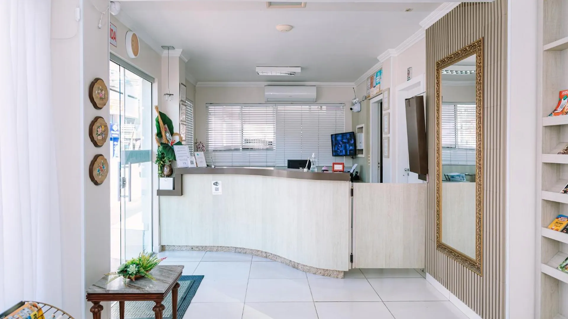 Hotel Dinamarca Balneario Camboriu 2*,  Brazil